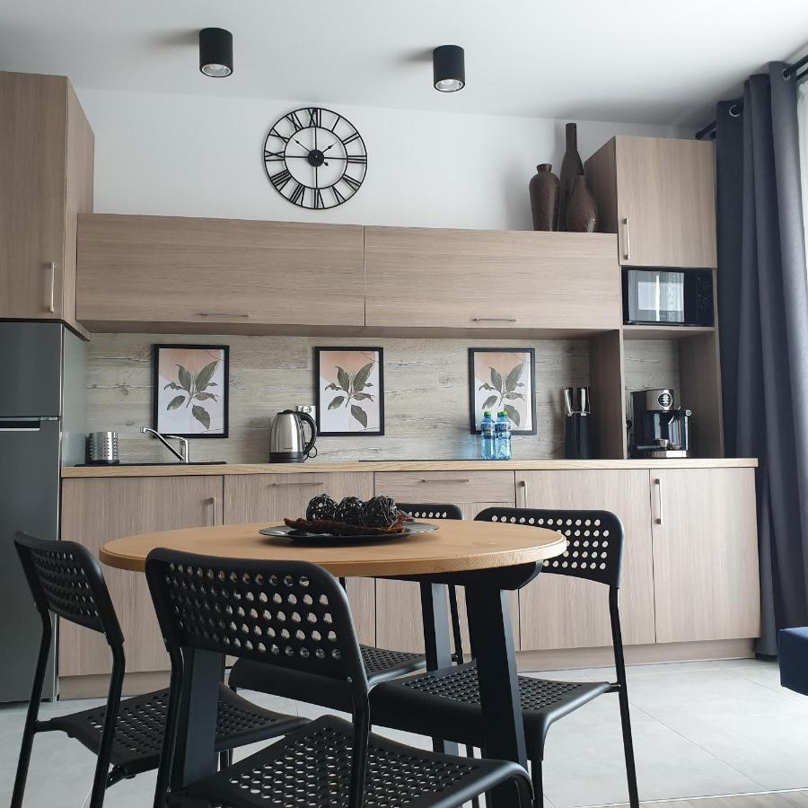 Q Apart Amber - Studio, Manufaktura, Klimatyzacja I Garaz Gratis, Netflix, Fv, Gwarancja Zadowolenia Лодзь Экстерьер фото