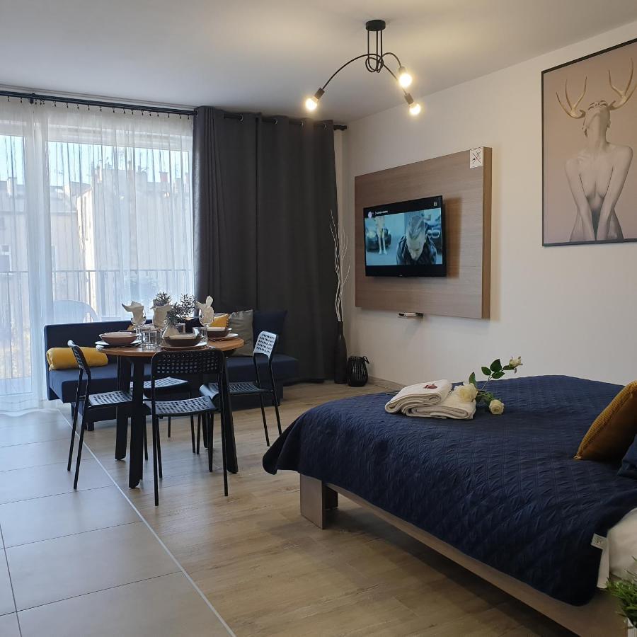 Q Apart Amber - Studio, Manufaktura, Klimatyzacja I Garaz Gratis, Netflix, Fv, Gwarancja Zadowolenia Лодзь Экстерьер фото