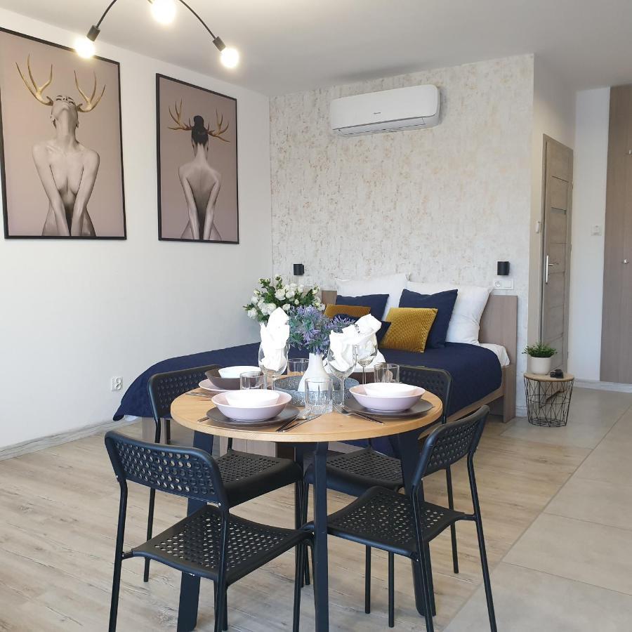 Q Apart Amber - Studio, Manufaktura, Klimatyzacja I Garaz Gratis, Netflix, Fv, Gwarancja Zadowolenia Лодзь Экстерьер фото
